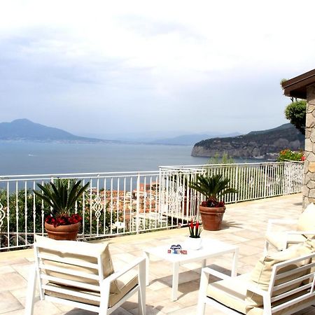 Mirasorrento Villa Eksteriør billede