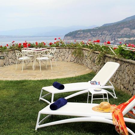 Mirasorrento Villa Eksteriør billede