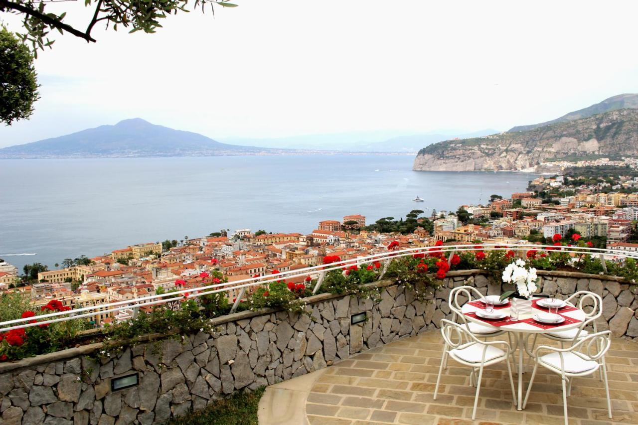 Mirasorrento Villa Eksteriør billede