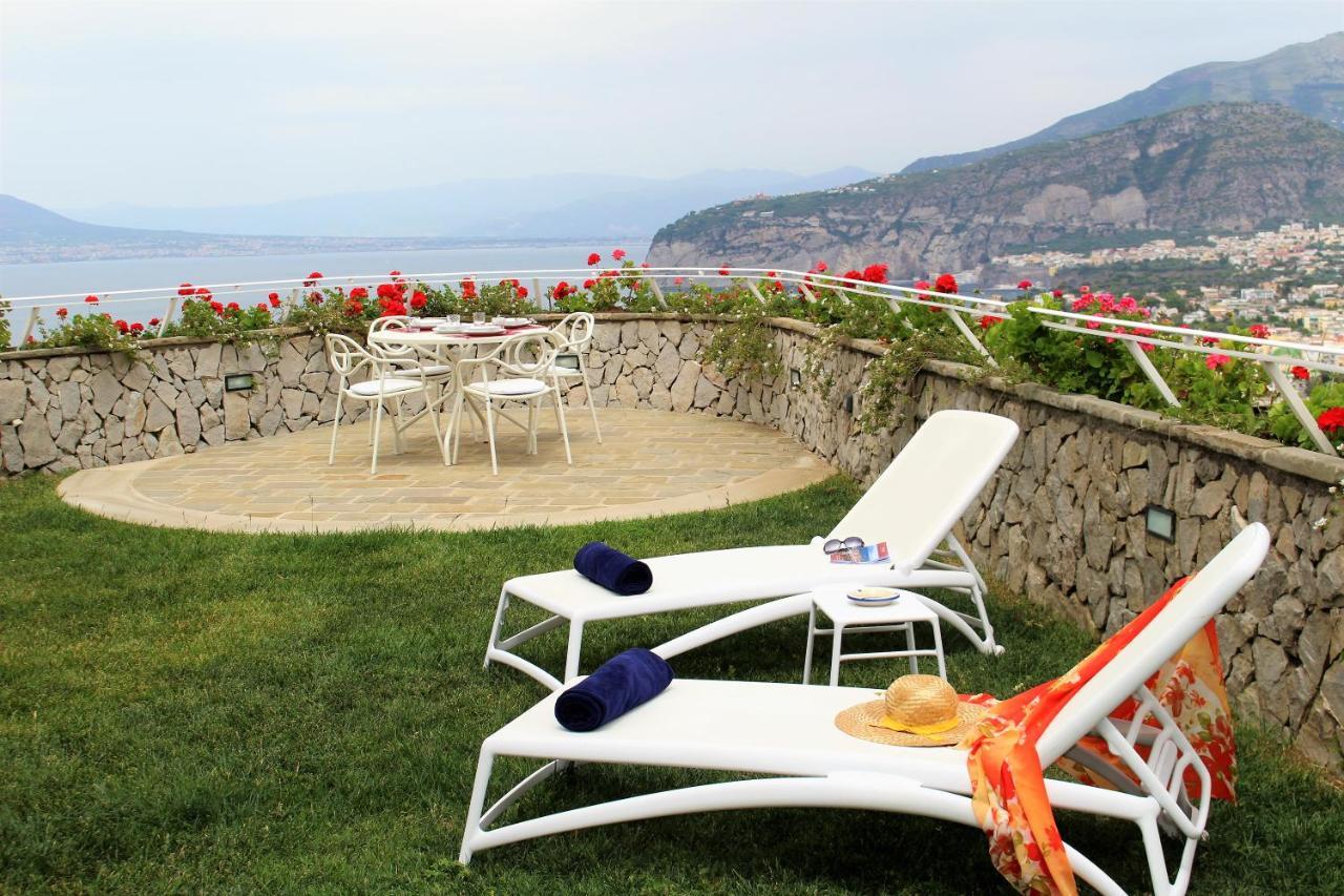 Mirasorrento Villa Eksteriør billede