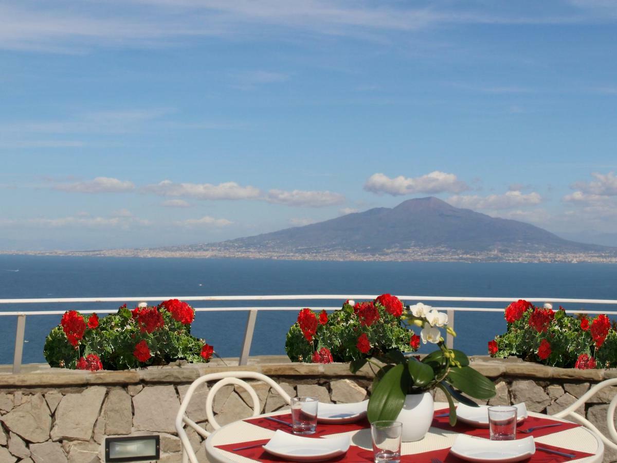 Mirasorrento Villa Eksteriør billede